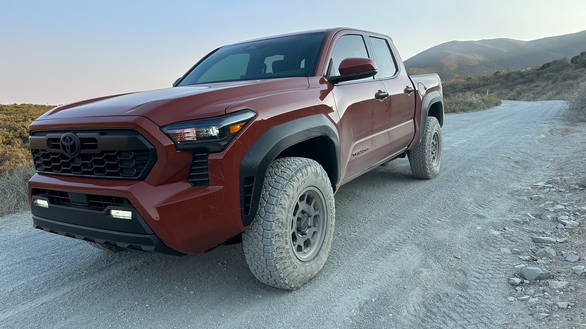 2024 Tacoma Tall Skinny 255/80r17s IMG_1701