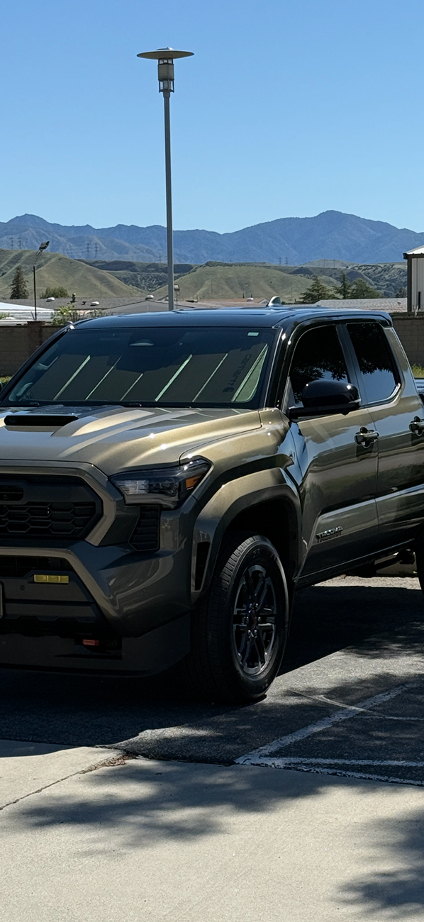 2024 Tacoma Good Windshield Sunshade recommendations? IMG_1710