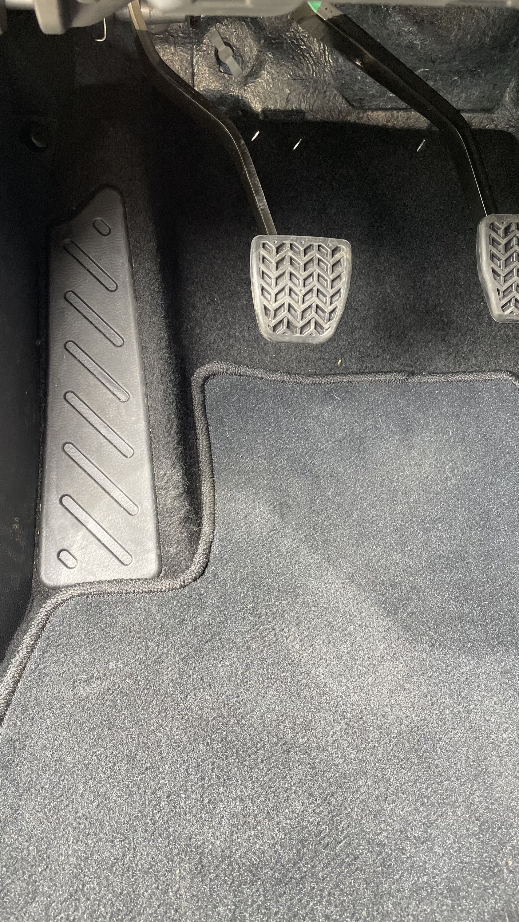 2024 Tacoma OEM PT206-35242-20 all weather mats do NOT fit manual IMG_2831
