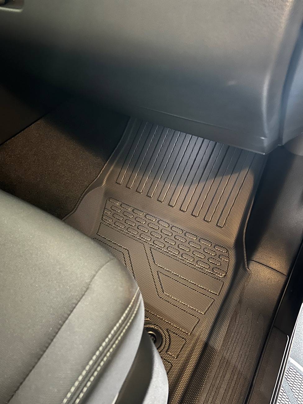2024 Tacoma Zekzoop Bed May and Floor Liners Review IMG_3882