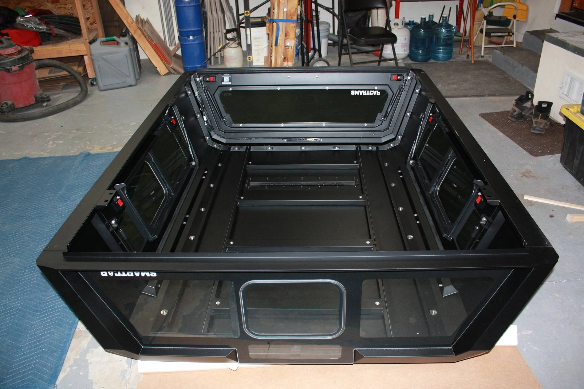 2024 Tacoma SmartCap EVO Bed Cap for 2024 Tacoma (5' and 6' Bed) IMG_6386