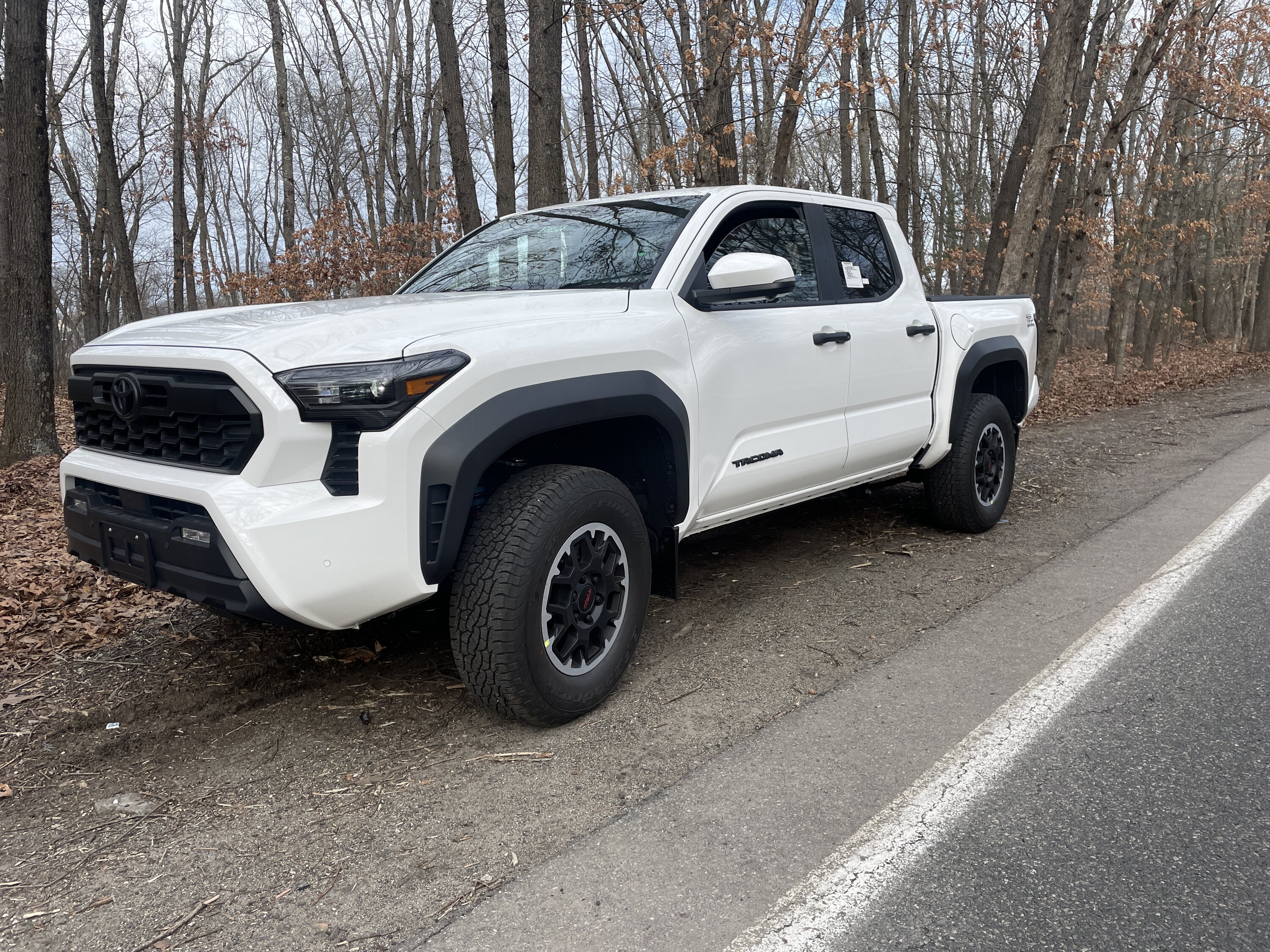 2024 Tacoma Test drove a 2024 Tacoma TRD Off-Road today (review & comparison vs my 2022 TRD Off-Road) IMG_7154.JPG