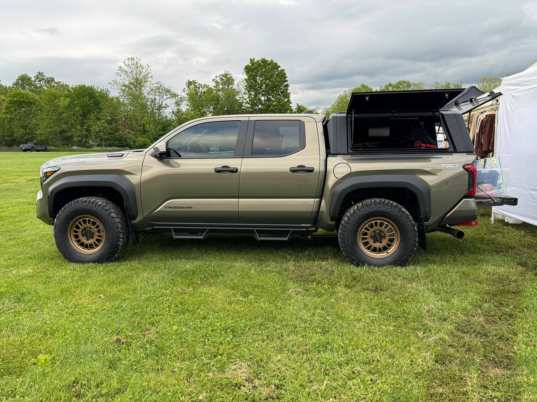 2024 Tacoma Method 703s on Bronze Oxide: Black, Bronze, or Polished Titanium? IMG_7929