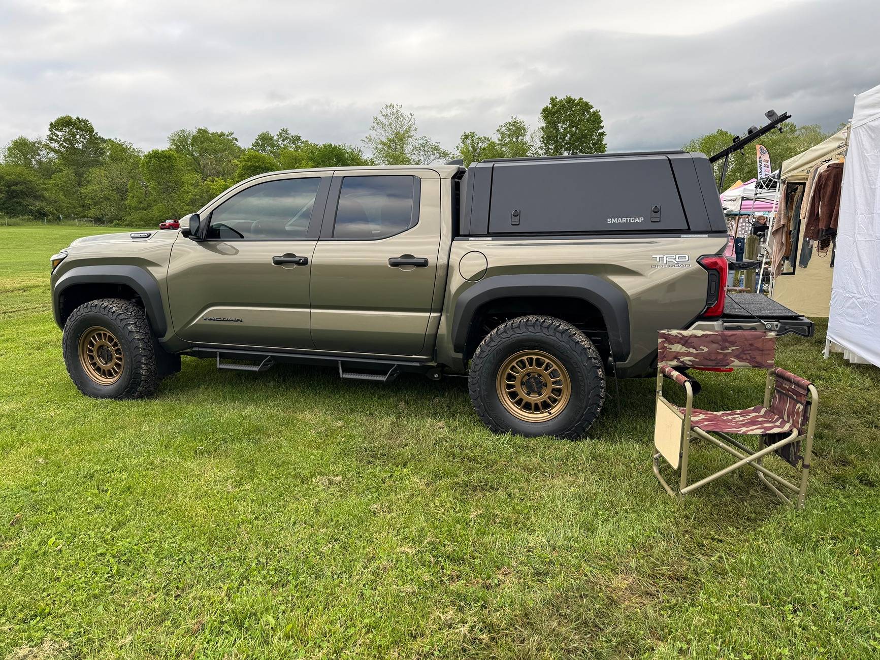 2024 Tacoma Method 703s on Bronze Oxide: Black, Bronze, or Polished Titanium? IMG_7930