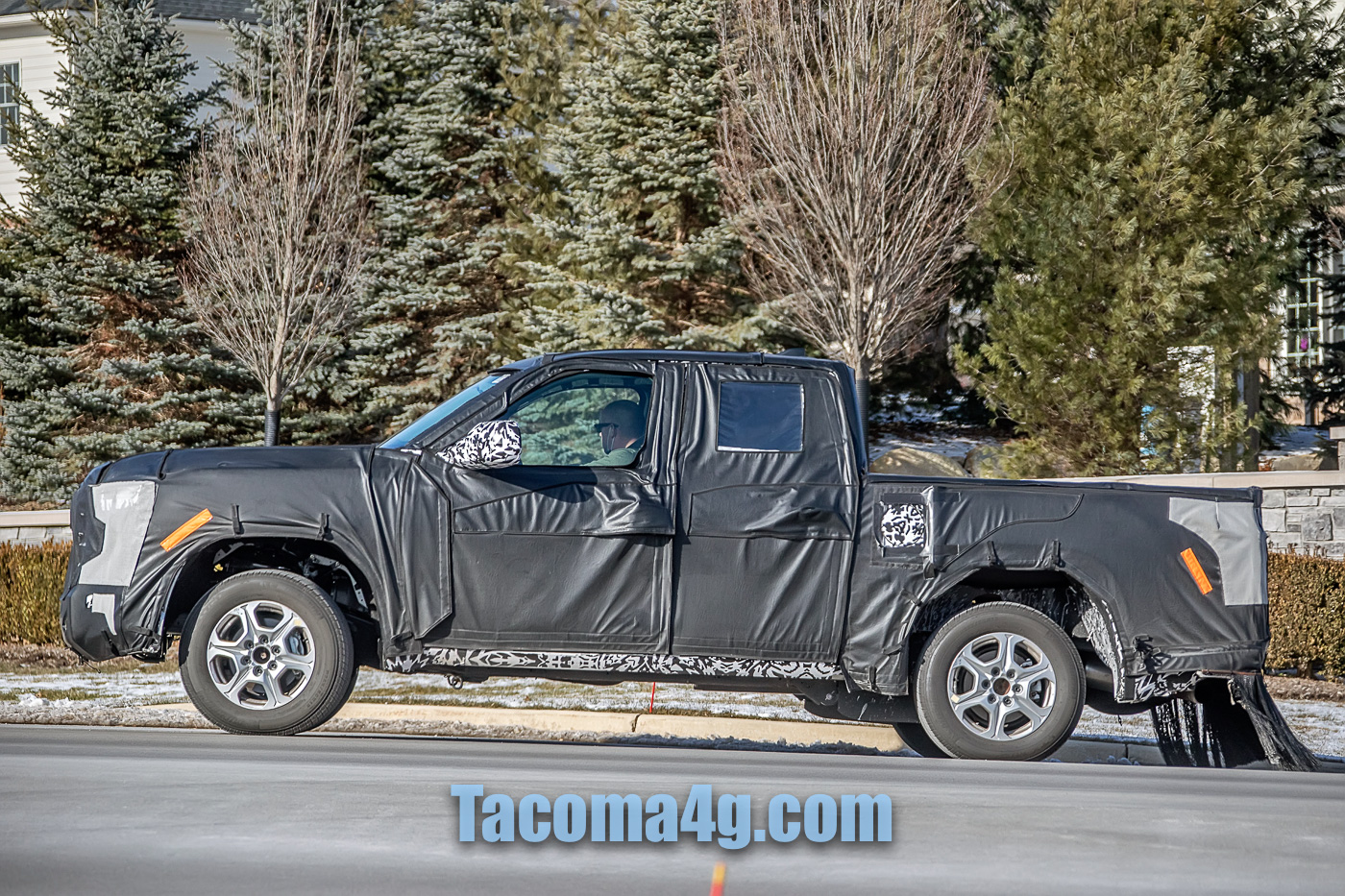 2024 Tacoma Next-Gen Toyota Tacoma Mules Caught Testing next-toyota-tacoma-mule-spied-13