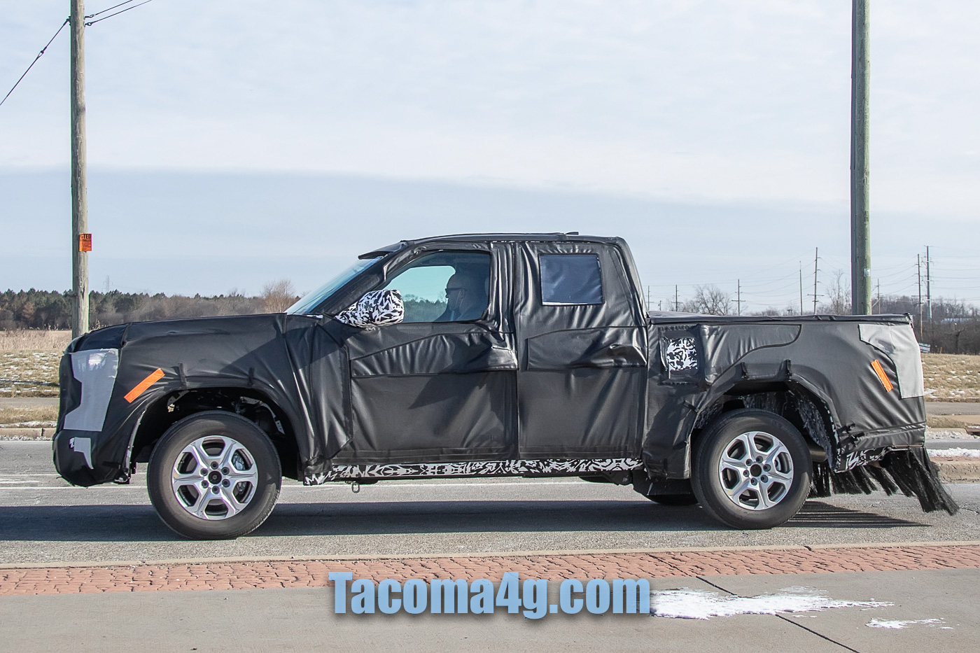 next-toyota-tacoma-mule-spied-6.jpg