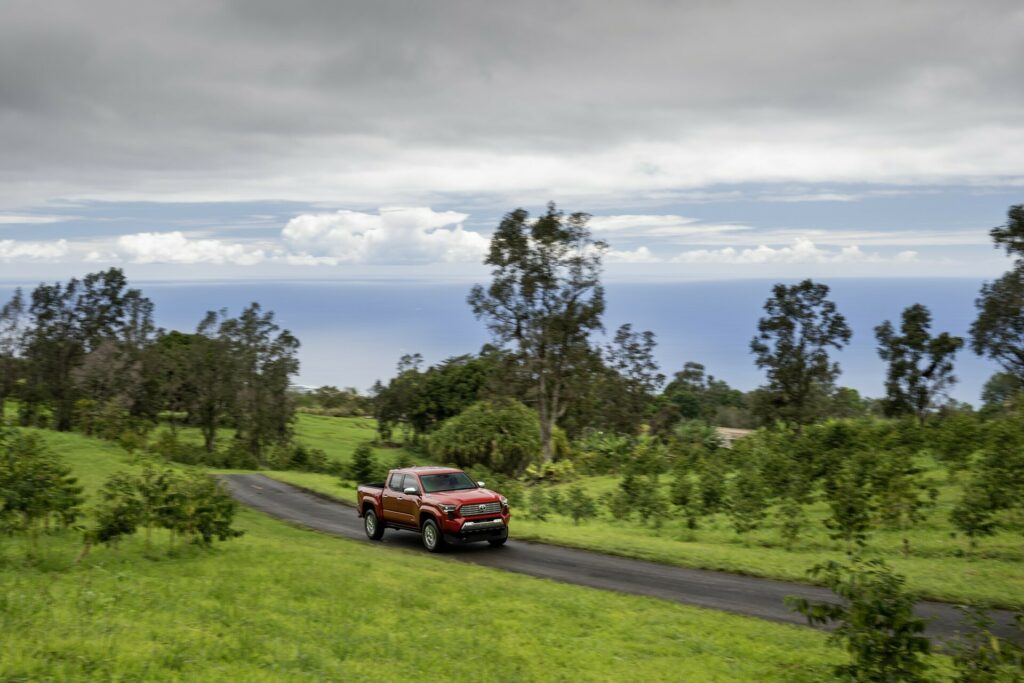 2024 Tacoma Official SUPERSONIC RED 2024 Tacoma Thread (4th Gen) supersonic-red-2024-tacoma-photos5