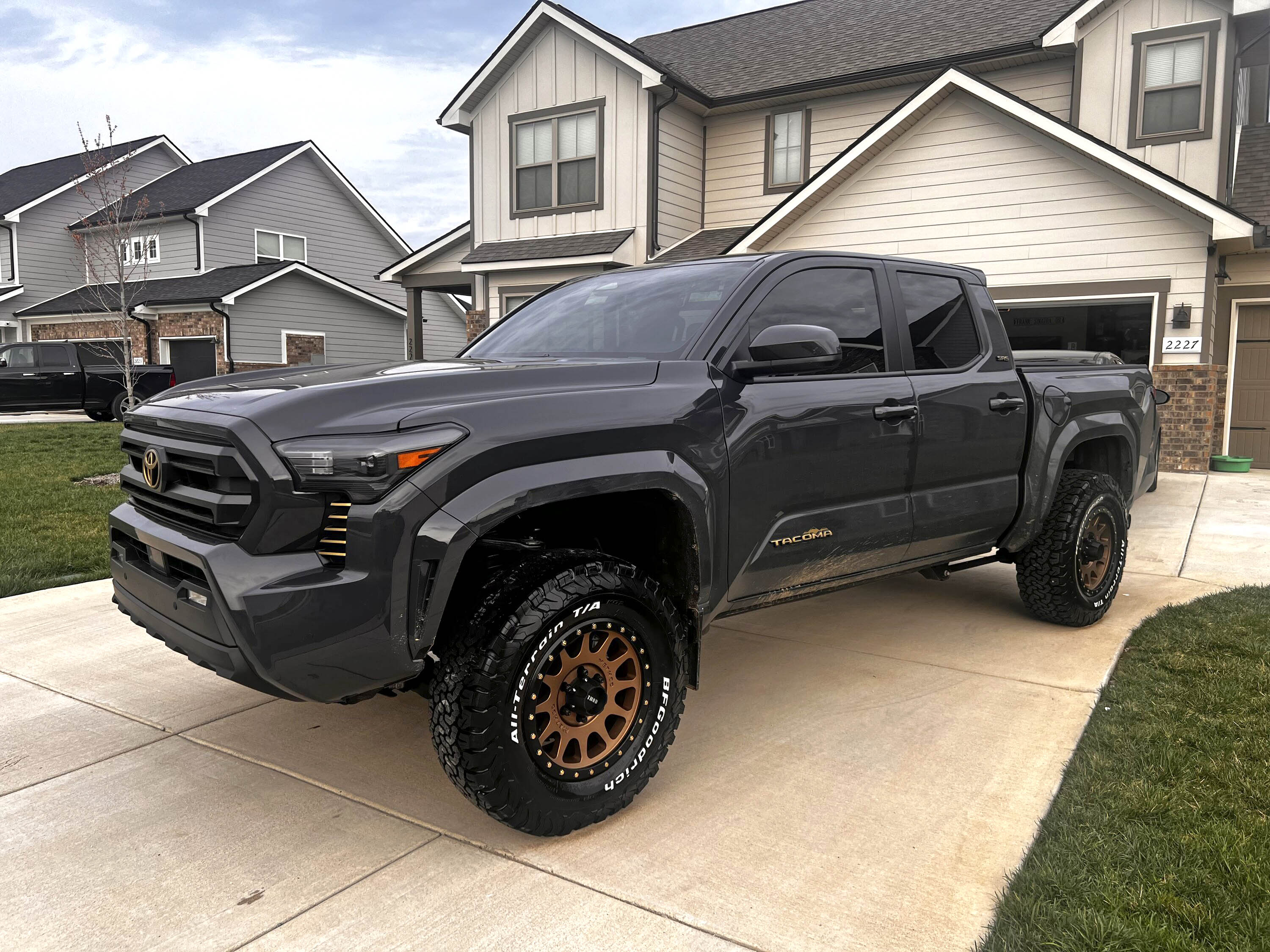 2024 Tacoma Official UNDERGROUND 2024 Tacoma Thread (4th Gen) Underground 4th Gen Tacoma SR5 on Readylift 1.5%22 lift kit, Method 305 wheels, 275:70:17 tire