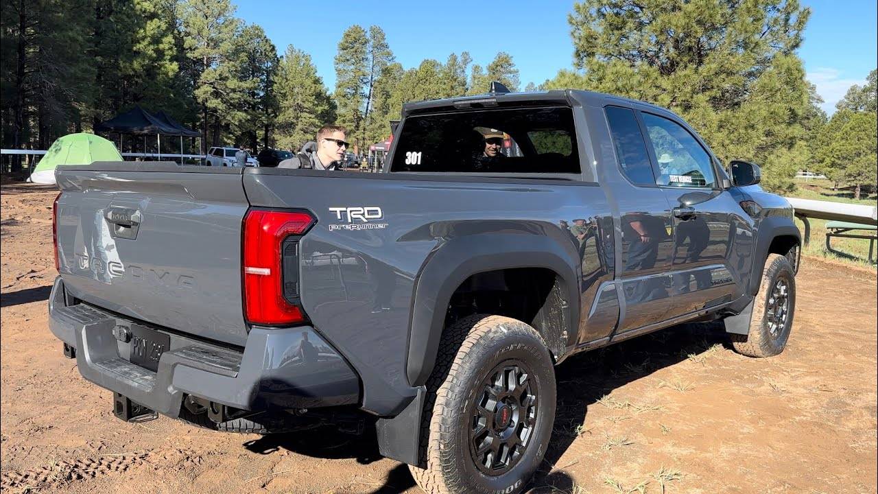 2024 Tacoma 2024 Tacoma PreRunner Interior & Underground color in the sun (video first look)! Underground color 2024 Toyota Tacoma PreRunner 6