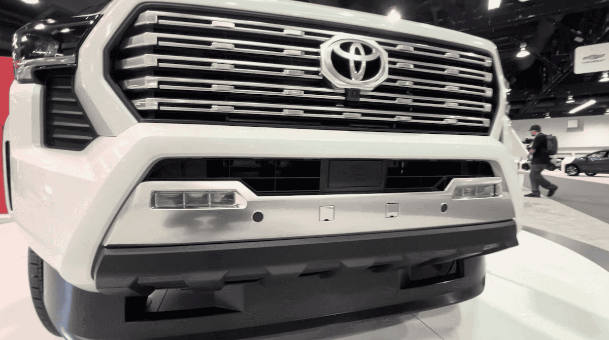 2024 Tacoma (Wind Chill Pearl White) 2024 Tacoma LIMITED Walkaround @ OC Auto Show wind-chill-pearl-white-2024-tacoma-6