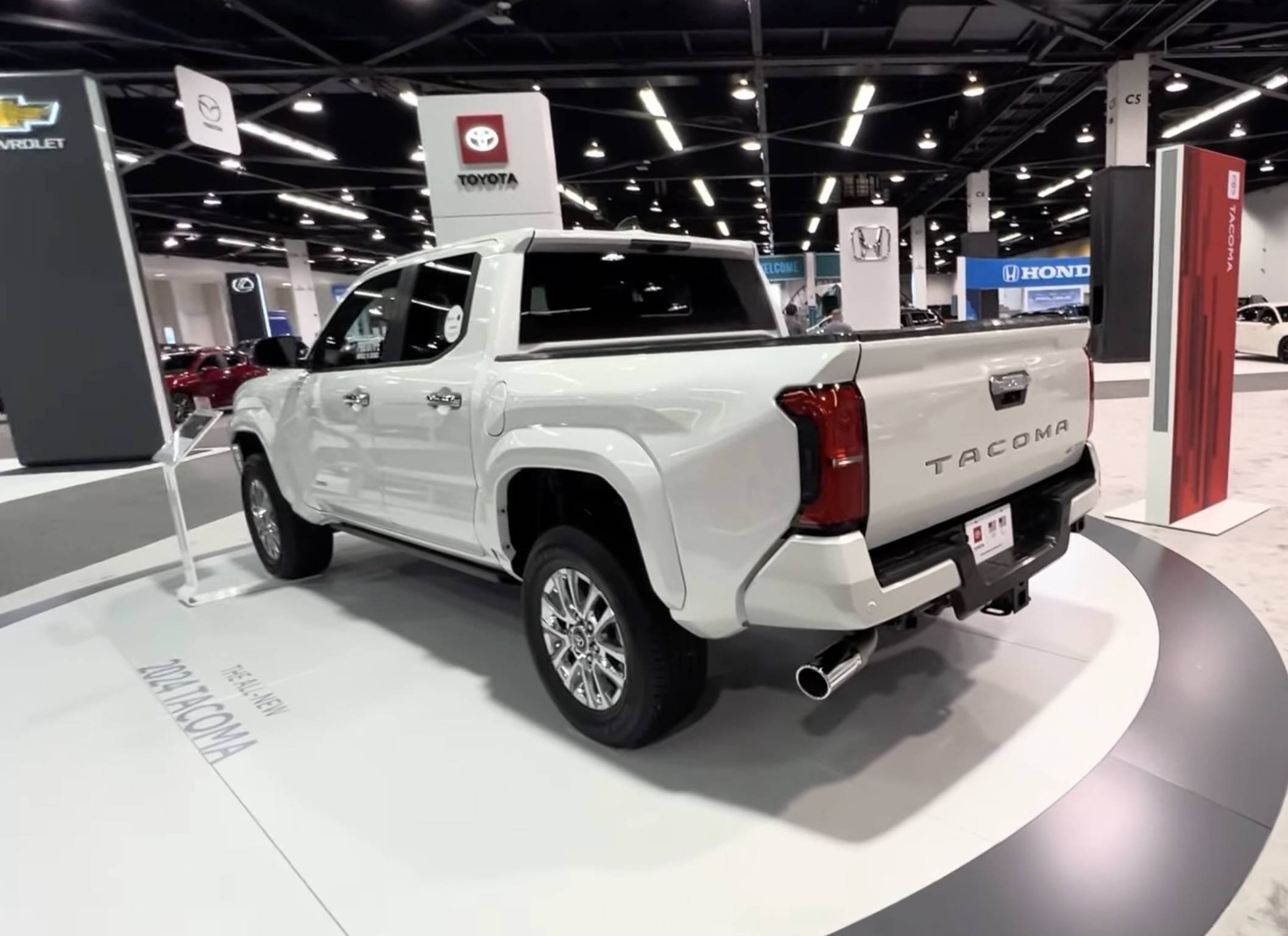 2024 Tacoma (Wind Chill Pearl White) 2024 Tacoma LIMITED Walkaround @ OC Auto Show Wind chill white 2024 toyota tacoma limited 3