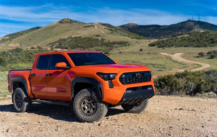 Solar Octane TRD ORP on 33s, Eibach lift, Icon UCA
