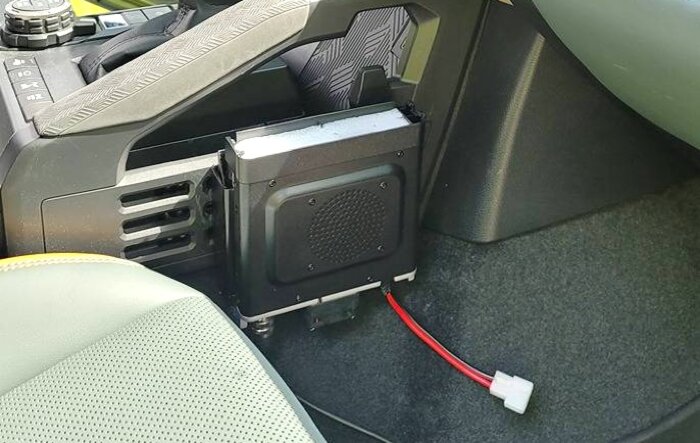My Ham Radio mount location in 2024 Trailhunter