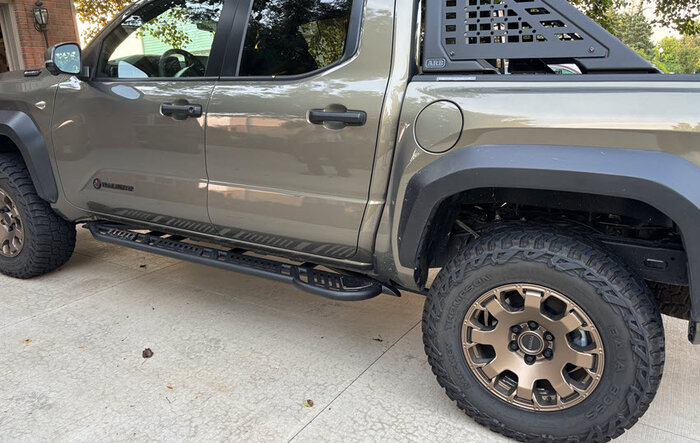 Riddick - Trailhunter With Westcott Designs Rock Sliders