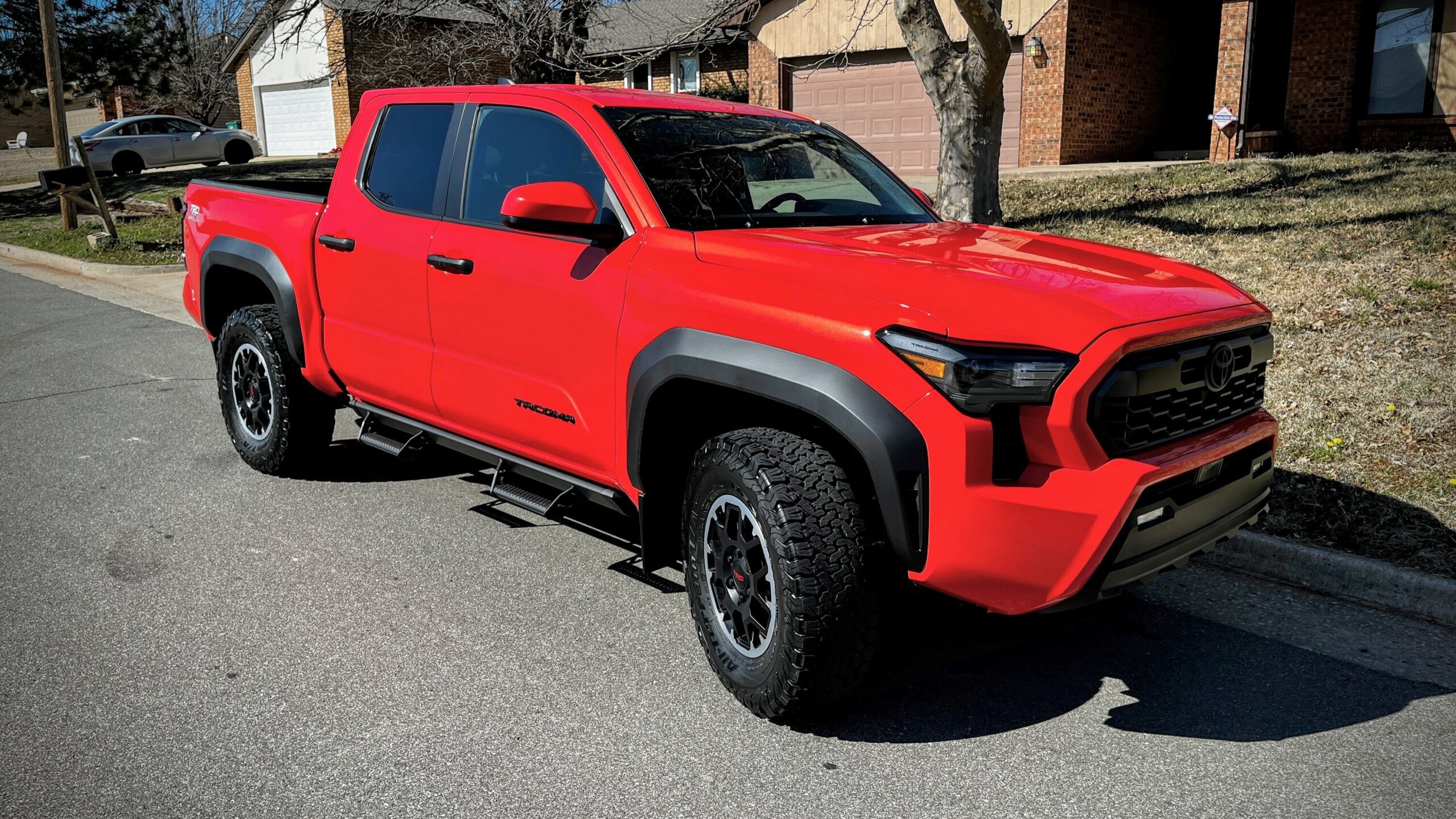 285/70/17 tires (BFG All-Terrain T/A) on stock wheels, no poke, no