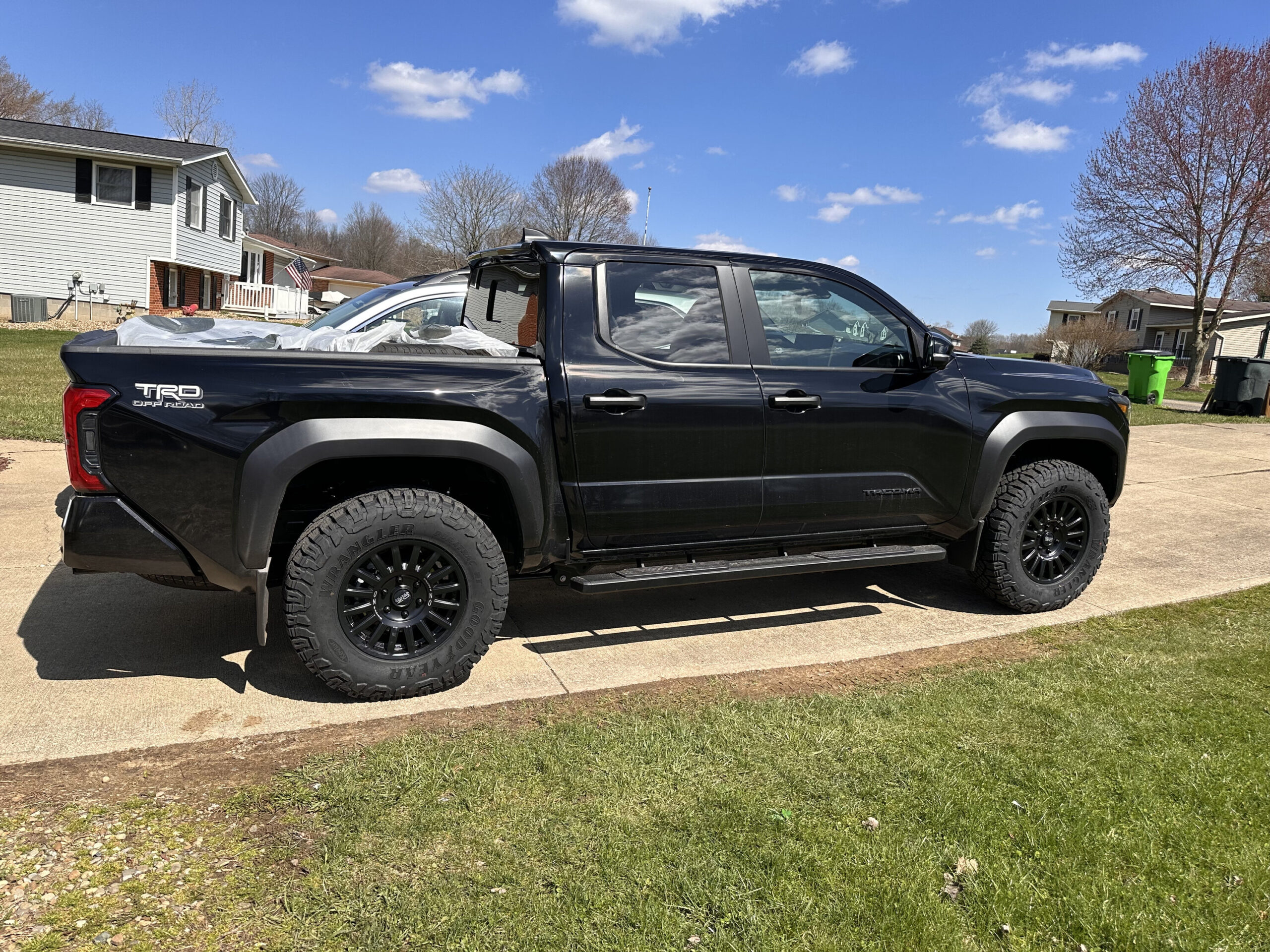 285/70 17 Wrangler Duratrac RT Tires = No Rub, No Trimming. OZ Rally ...