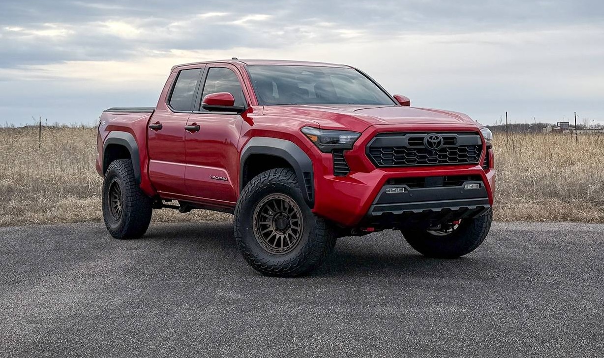 ダパンプ　RED Supersonic Red TRD Off-Road | RRW RR7-H/Falken Wildpeak AT4W